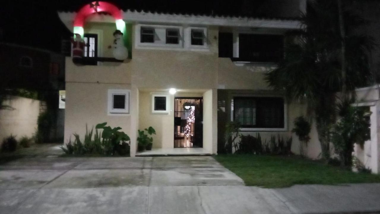 Naranjo Hostel
